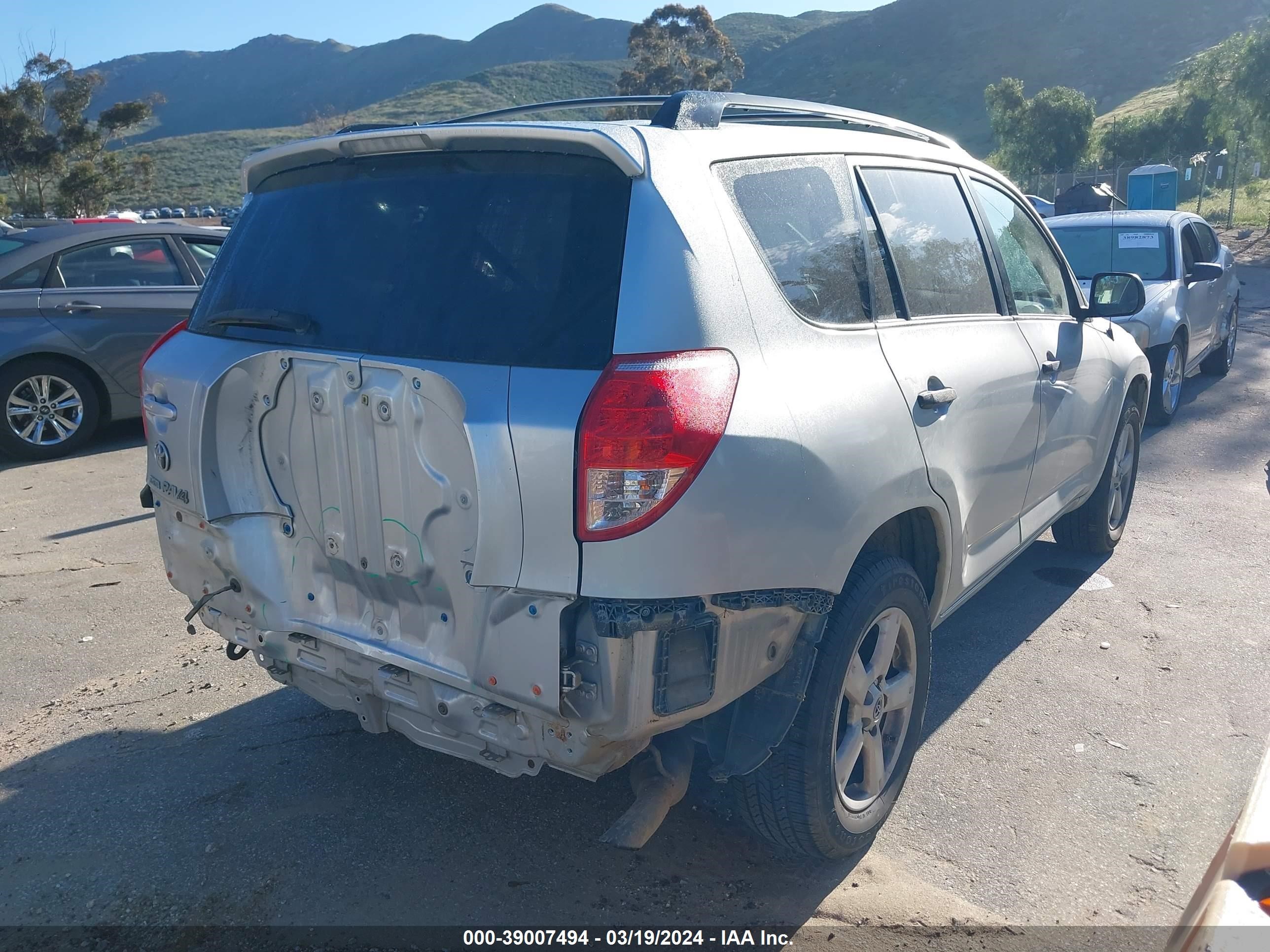 Photo 3 VIN: JTMZD33V566013515 - TOYOTA RAV 4 