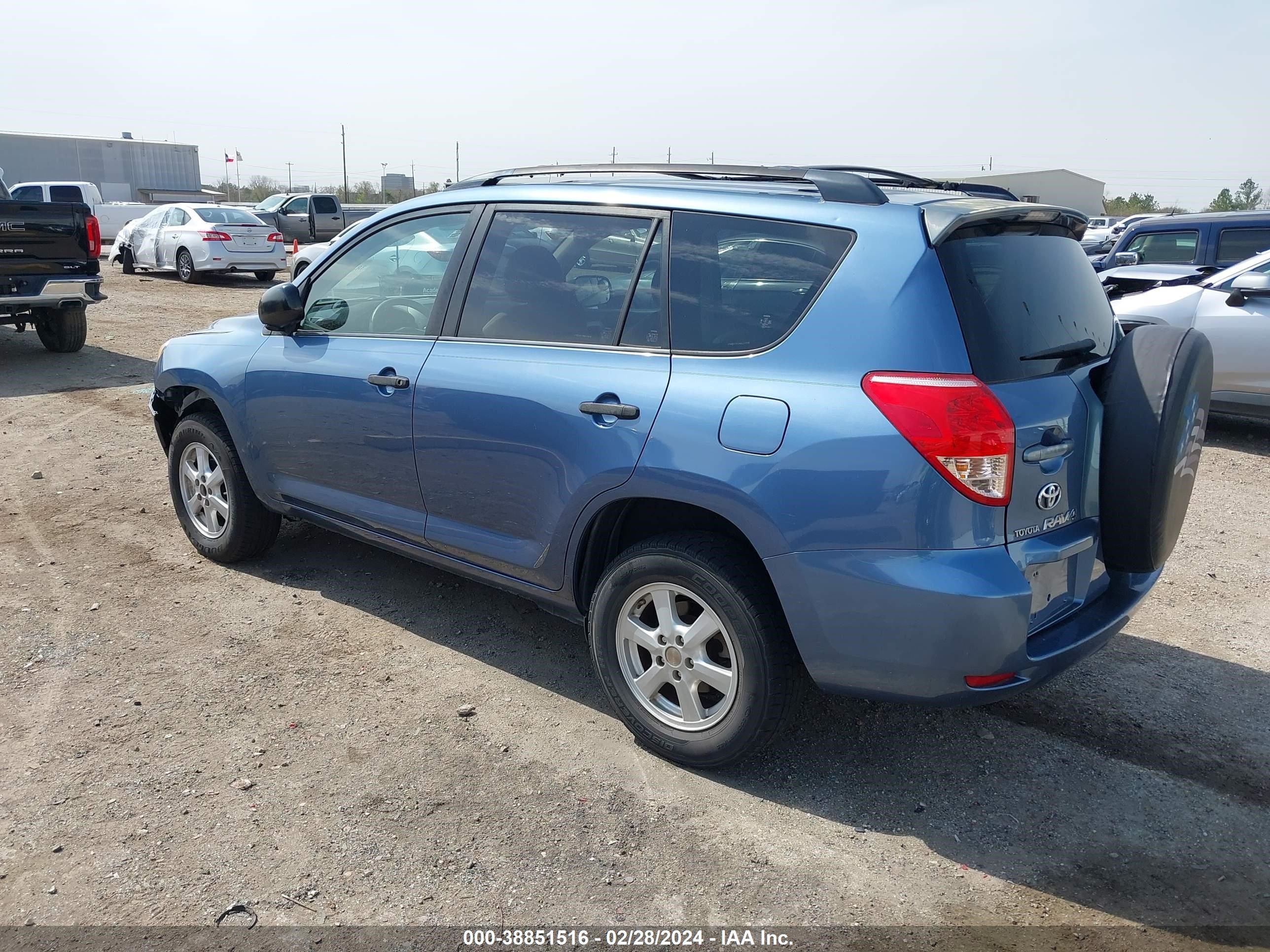 Photo 2 VIN: JTMZD33V585114336 - TOYOTA RAV 4 