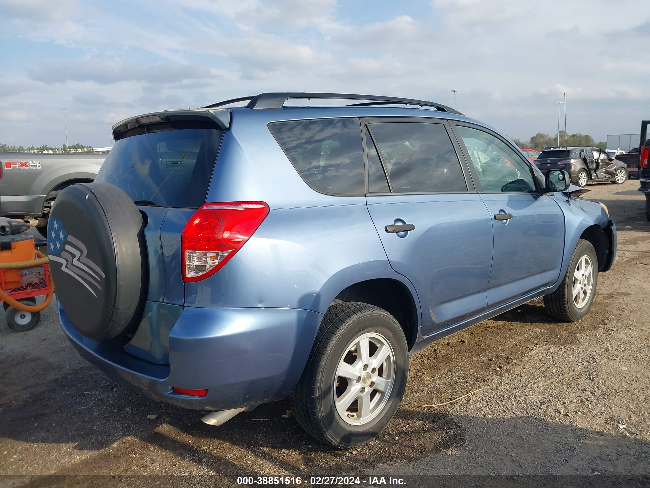 Photo 3 VIN: JTMZD33V585114336 - TOYOTA RAV 4 