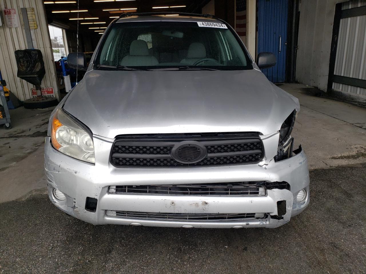 Photo 4 VIN: JTMZD33V586059641 - TOYOTA RAV 4 