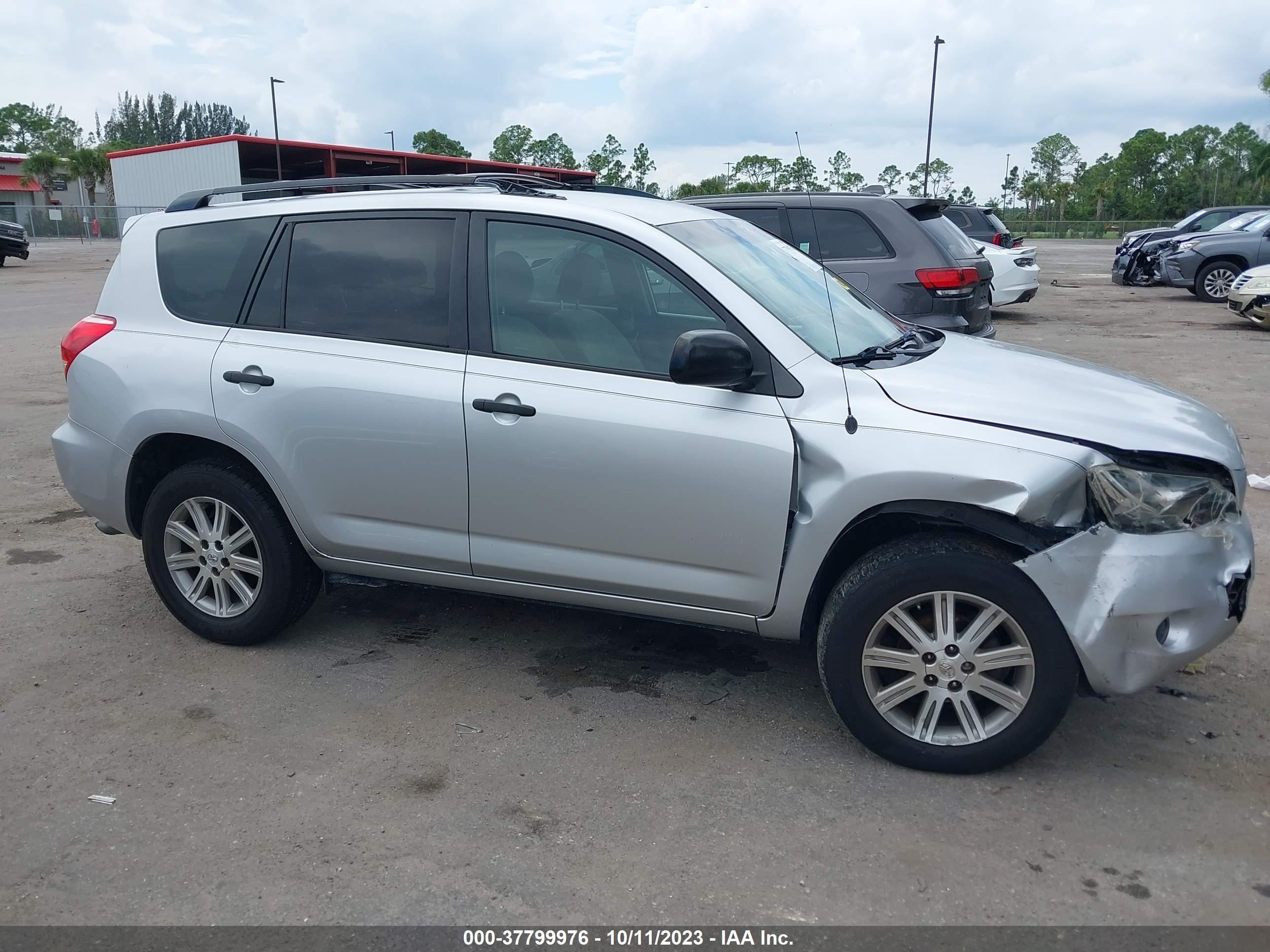 Photo 12 VIN: JTMZD33V765016664 - TOYOTA RAV 4 