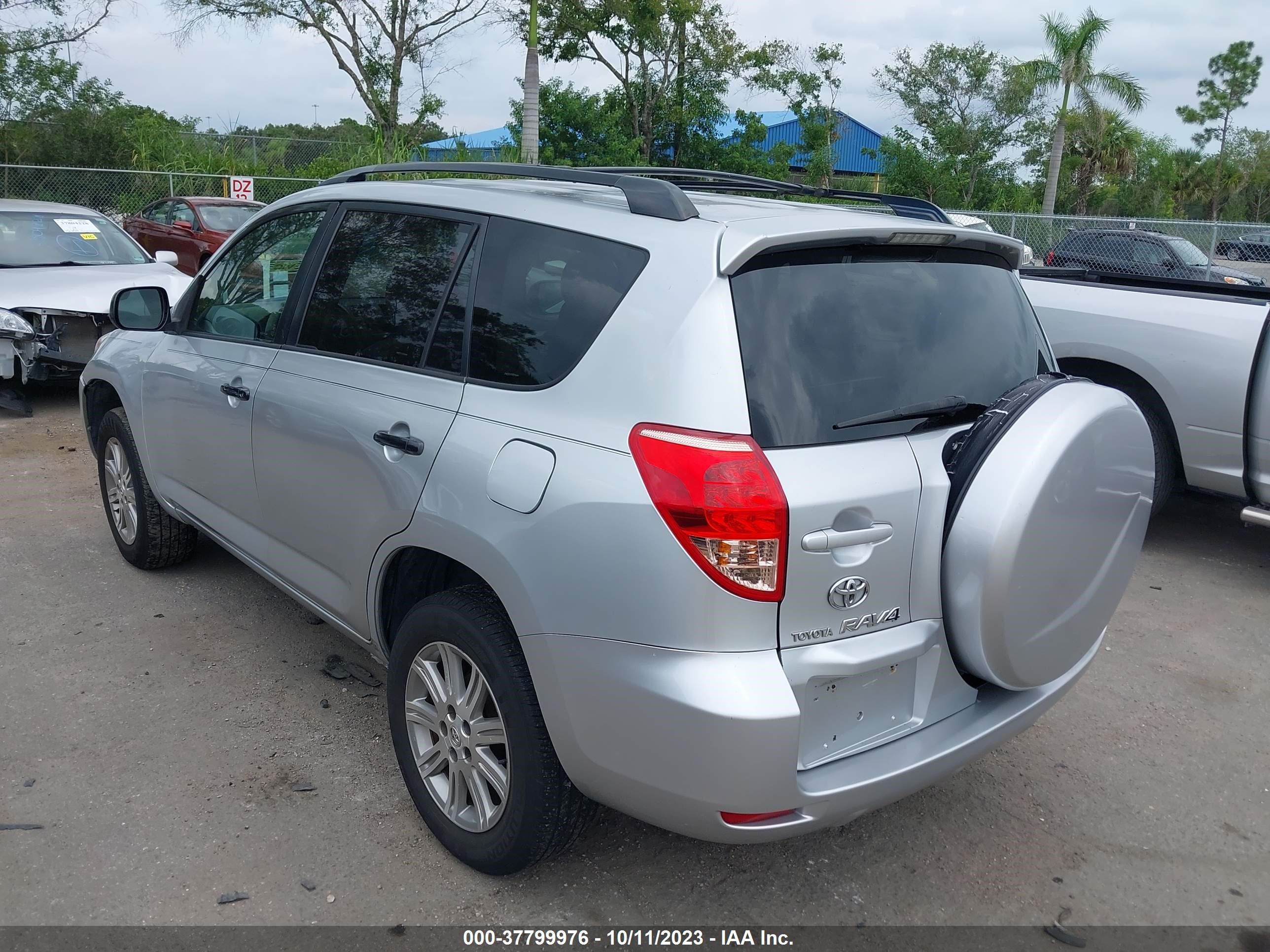 Photo 2 VIN: JTMZD33V765016664 - TOYOTA RAV 4 