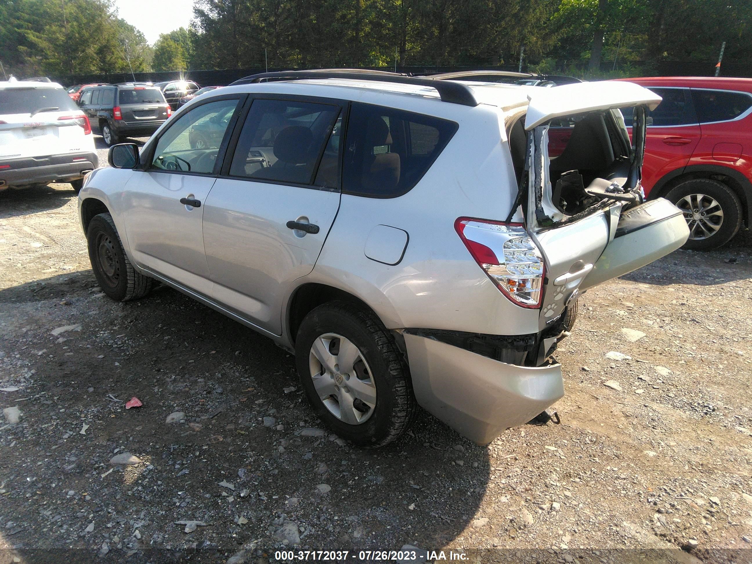 Photo 2 VIN: JTMZD33VX65031613 - TOYOTA RAV 4 