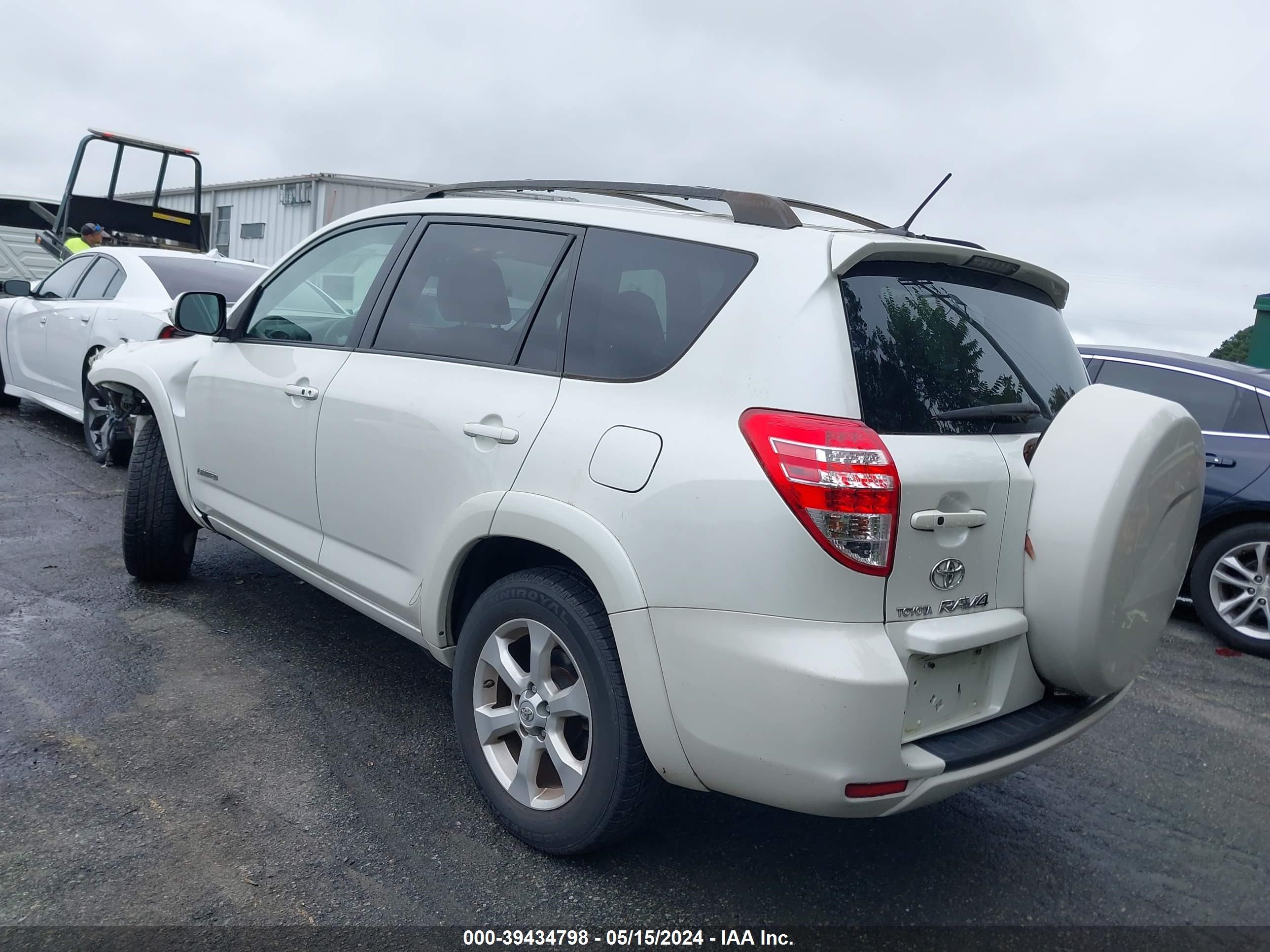 Photo 2 VIN: JTMZF31V295013169 - TOYOTA RAV 4 