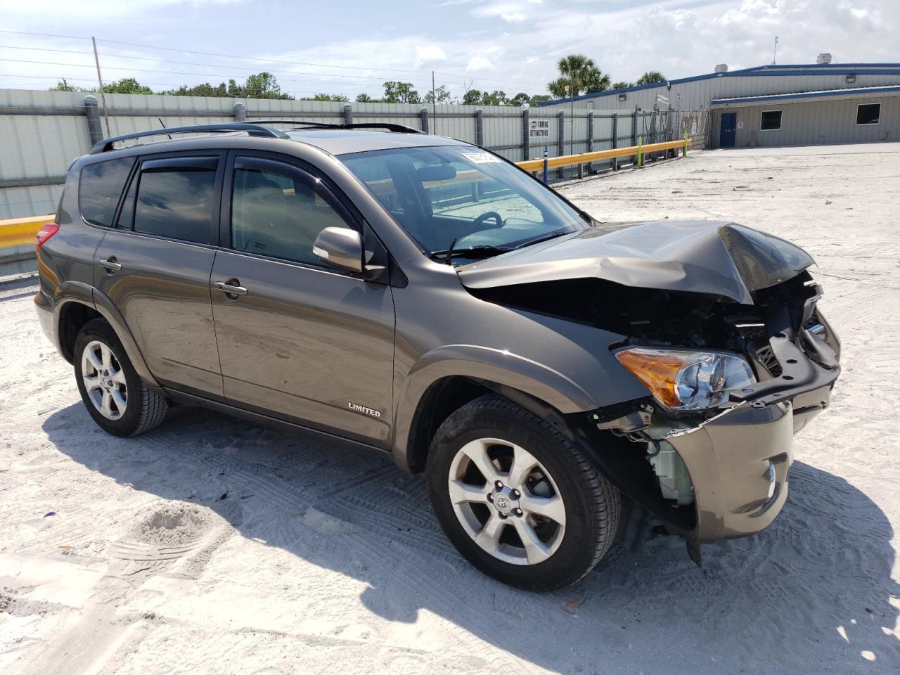 Photo 3 VIN: JTMZF31V29D010617 - TOYOTA RAV 4 