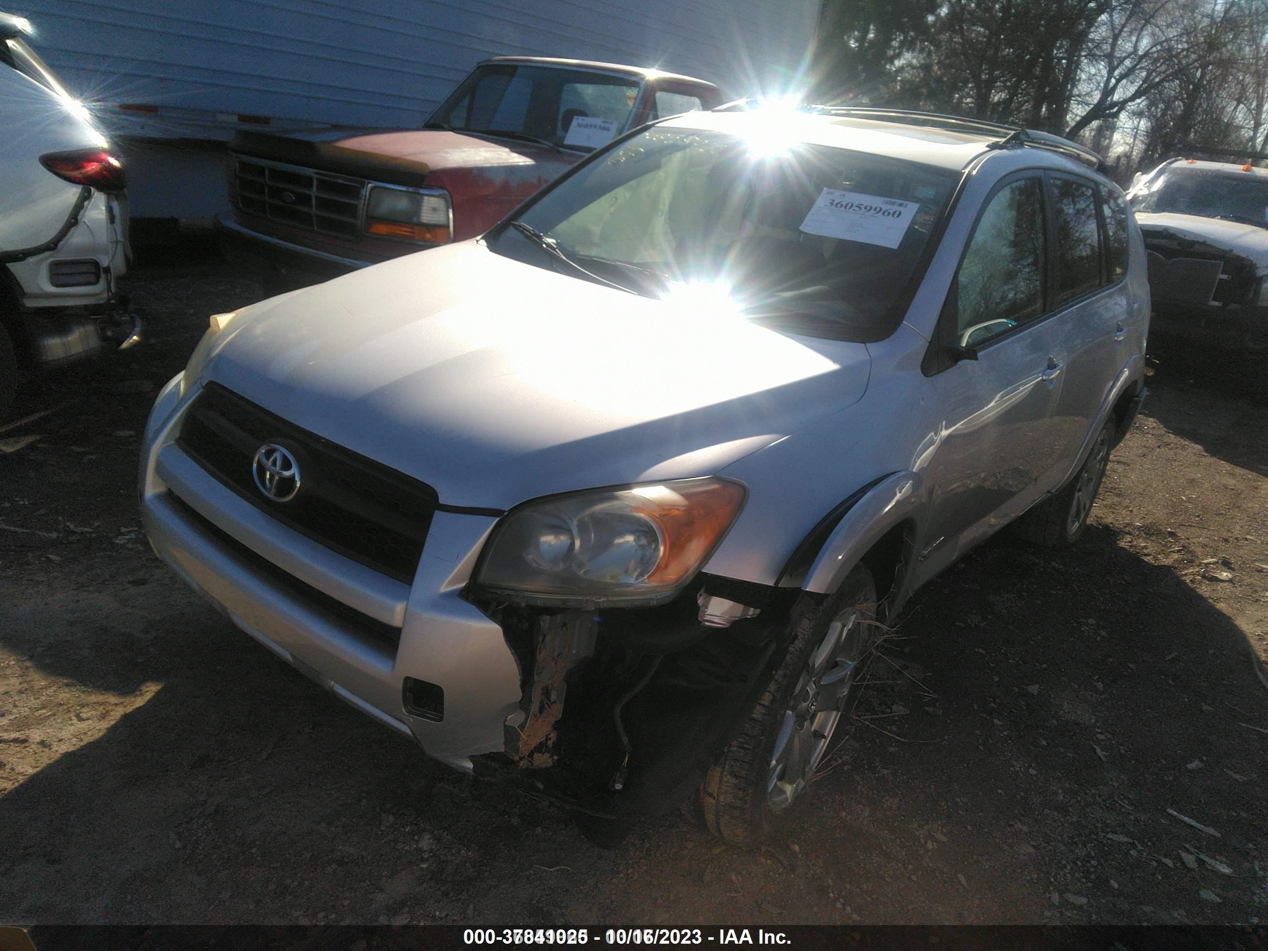 Photo 1 VIN: JTMZF32V295007340 - TOYOTA RAV 4 