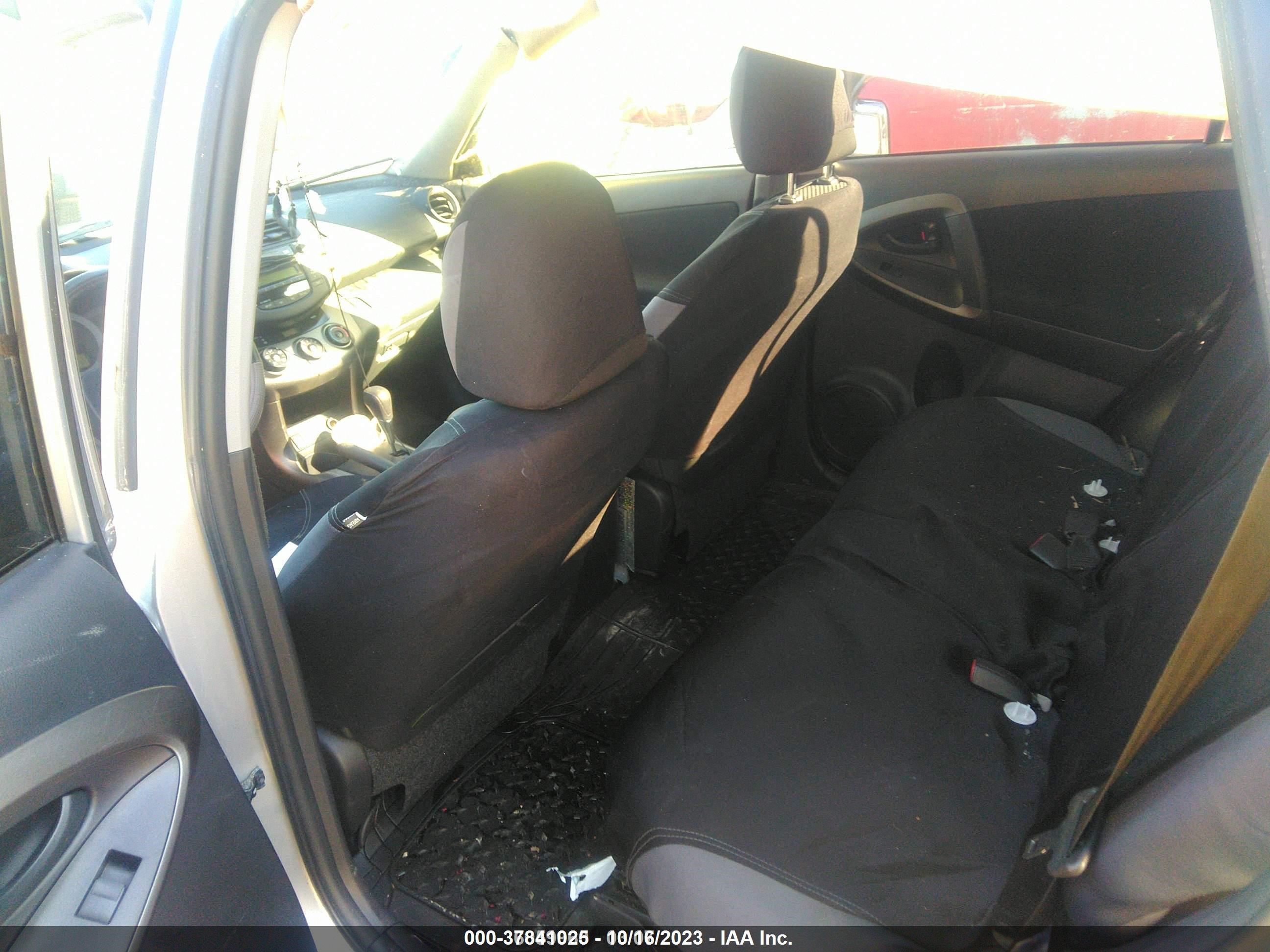 Photo 7 VIN: JTMZF32V295007340 - TOYOTA RAV 4 