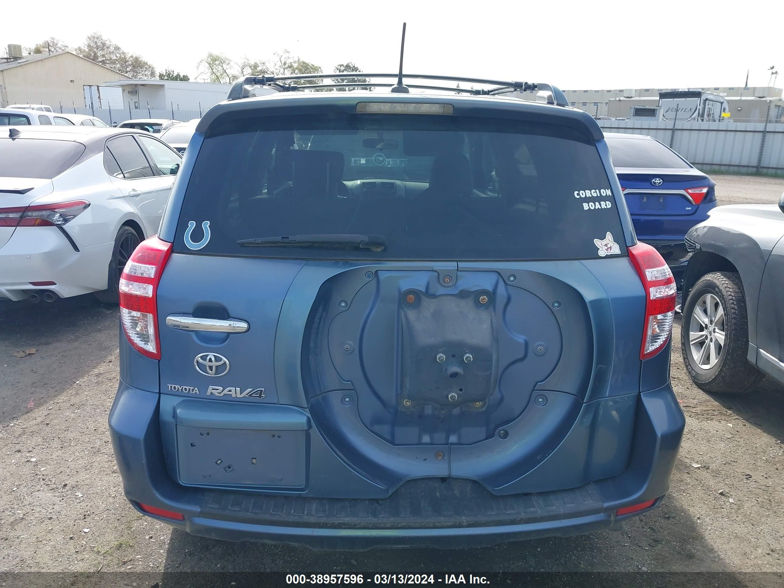 Photo 16 VIN: JTMZF33V09D001279 - TOYOTA RAV 4 