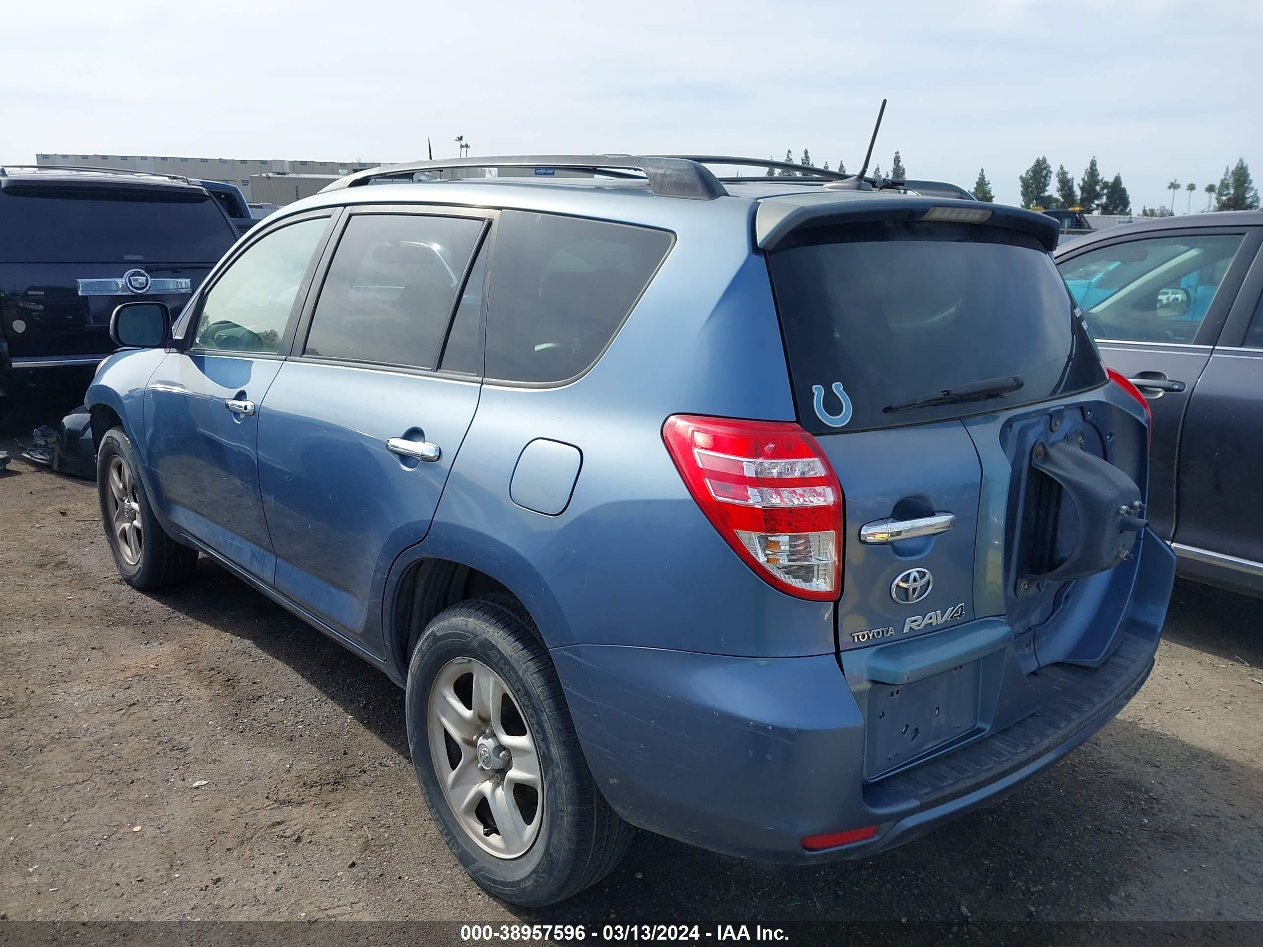 Photo 2 VIN: JTMZF33V09D001279 - TOYOTA RAV 4 