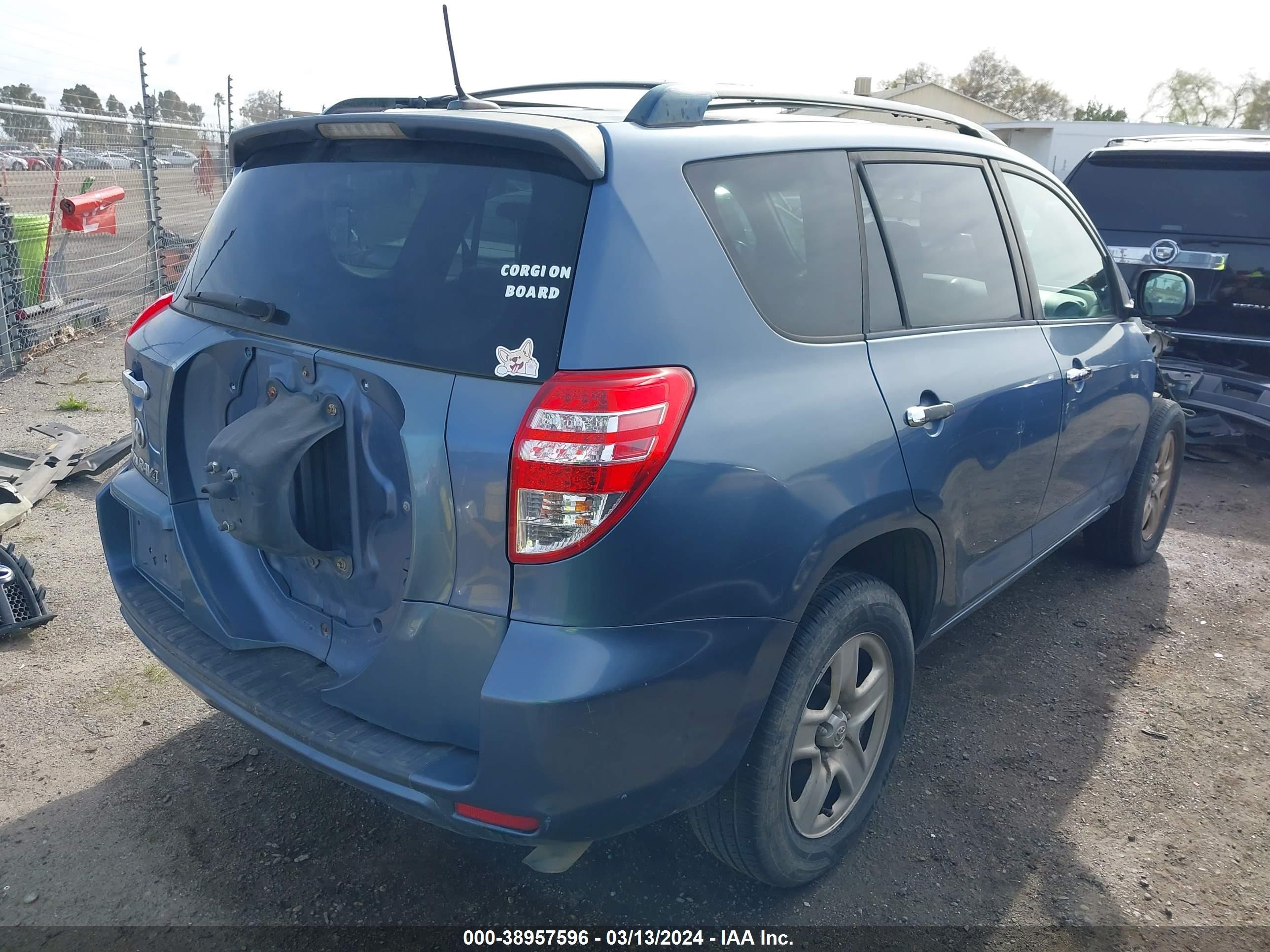 Photo 3 VIN: JTMZF33V09D001279 - TOYOTA RAV 4 