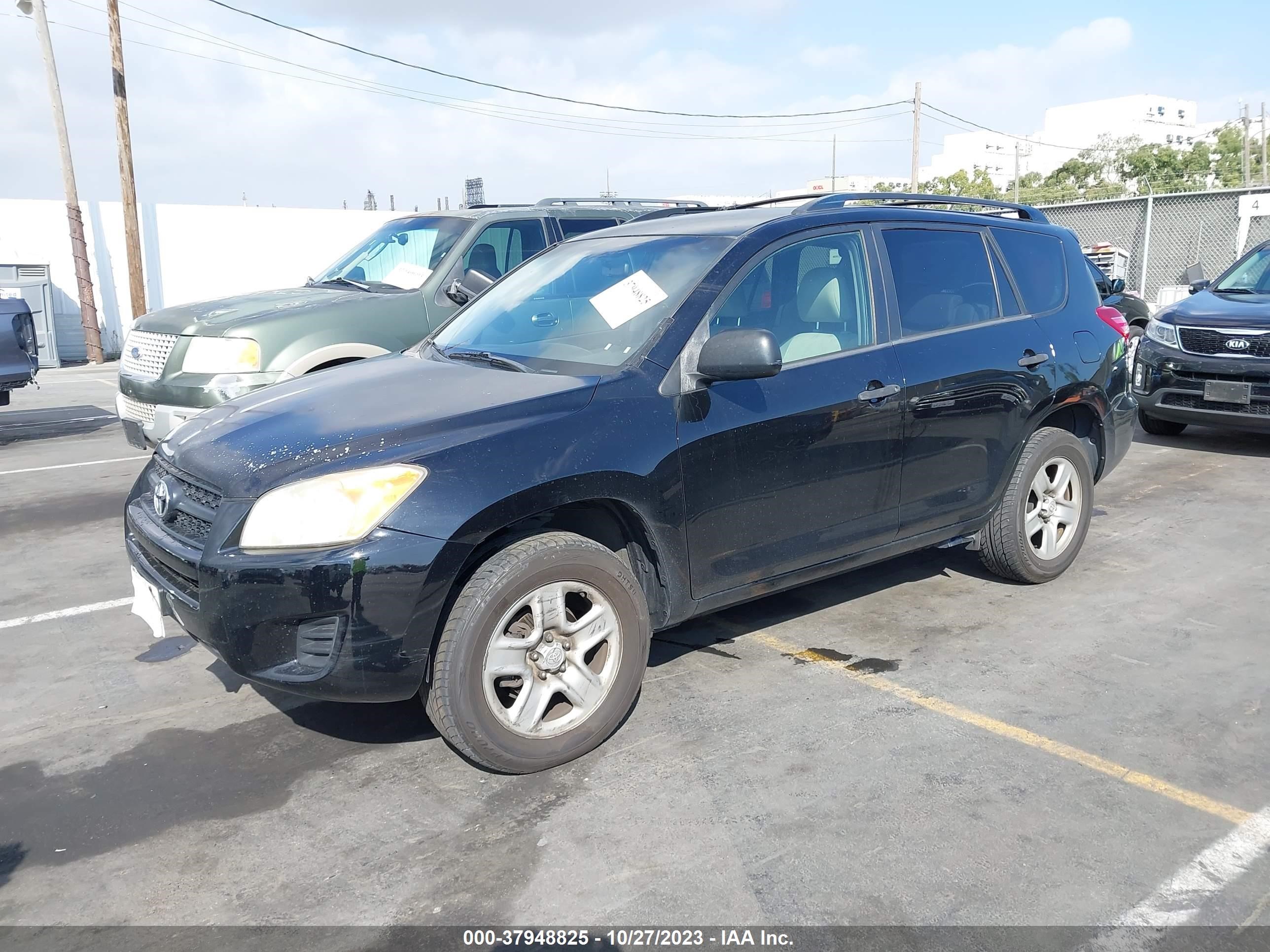 Photo 1 VIN: JTMZF33V19D013621 - TOYOTA RAV 4 