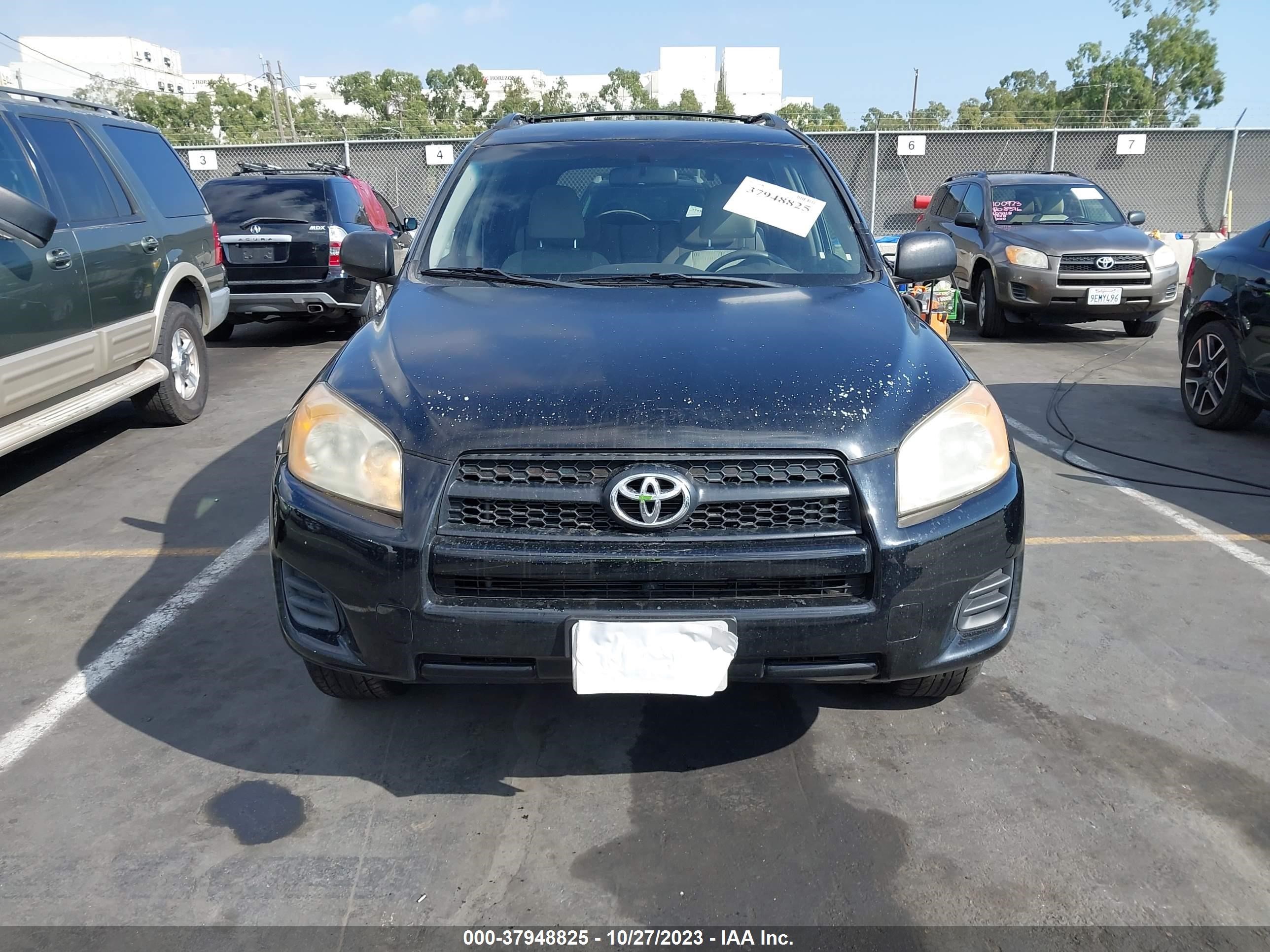 Photo 5 VIN: JTMZF33V19D013621 - TOYOTA RAV 4 