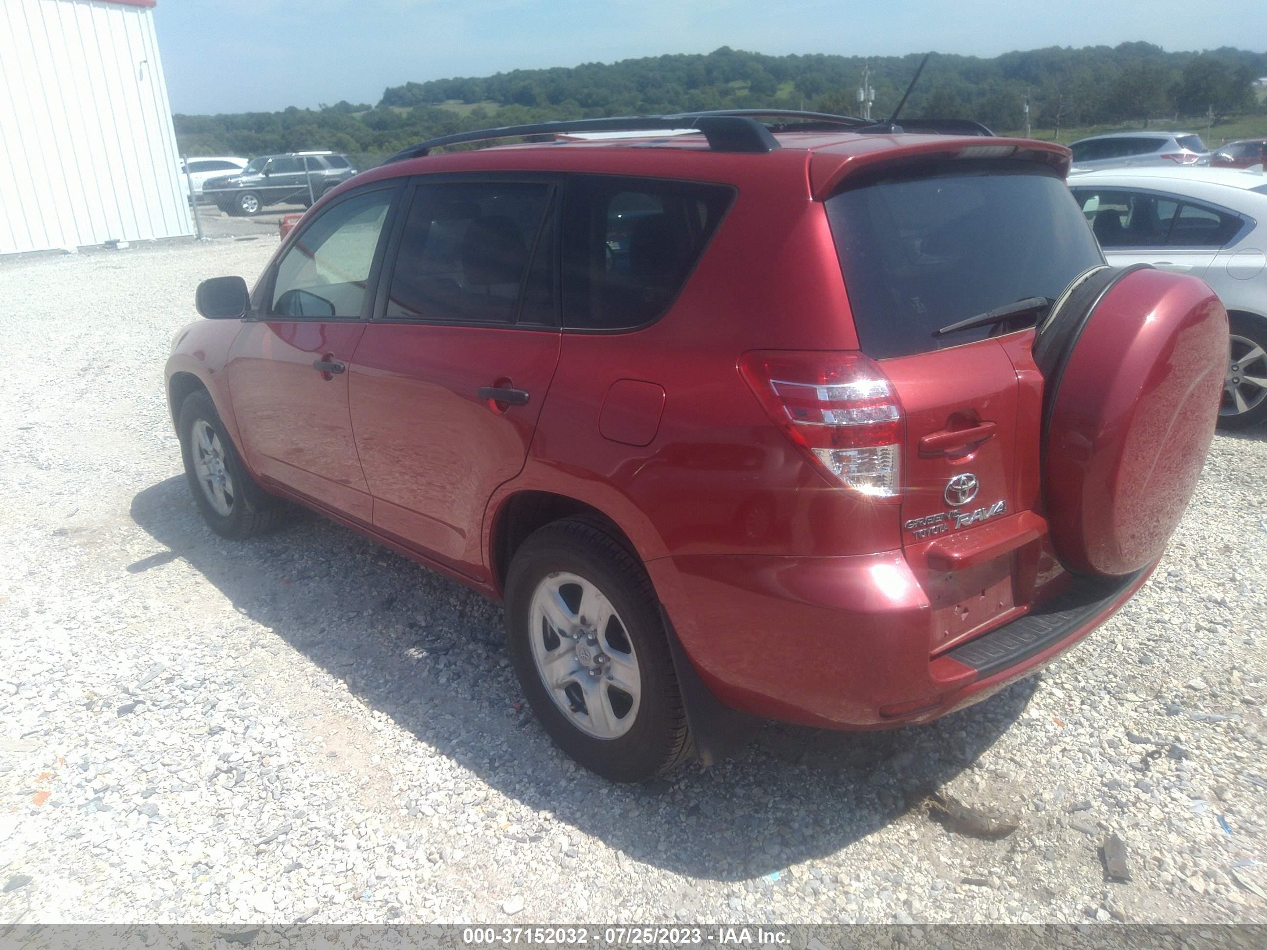 Photo 2 VIN: JTMZF33V695011907 - TOYOTA RAV 4 