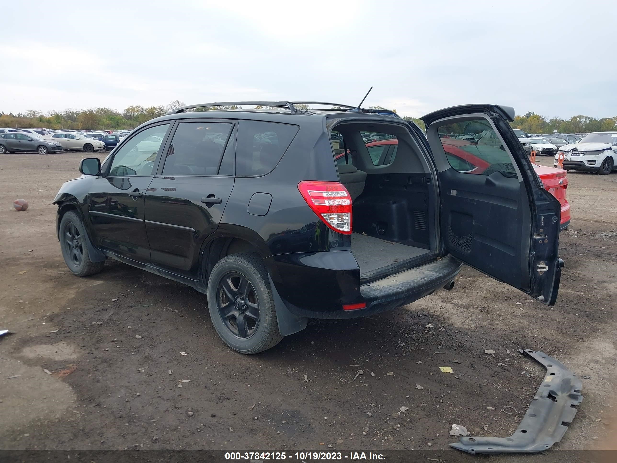 Photo 2 VIN: JTMZF33VX9D002455 - TOYOTA RAV 4 