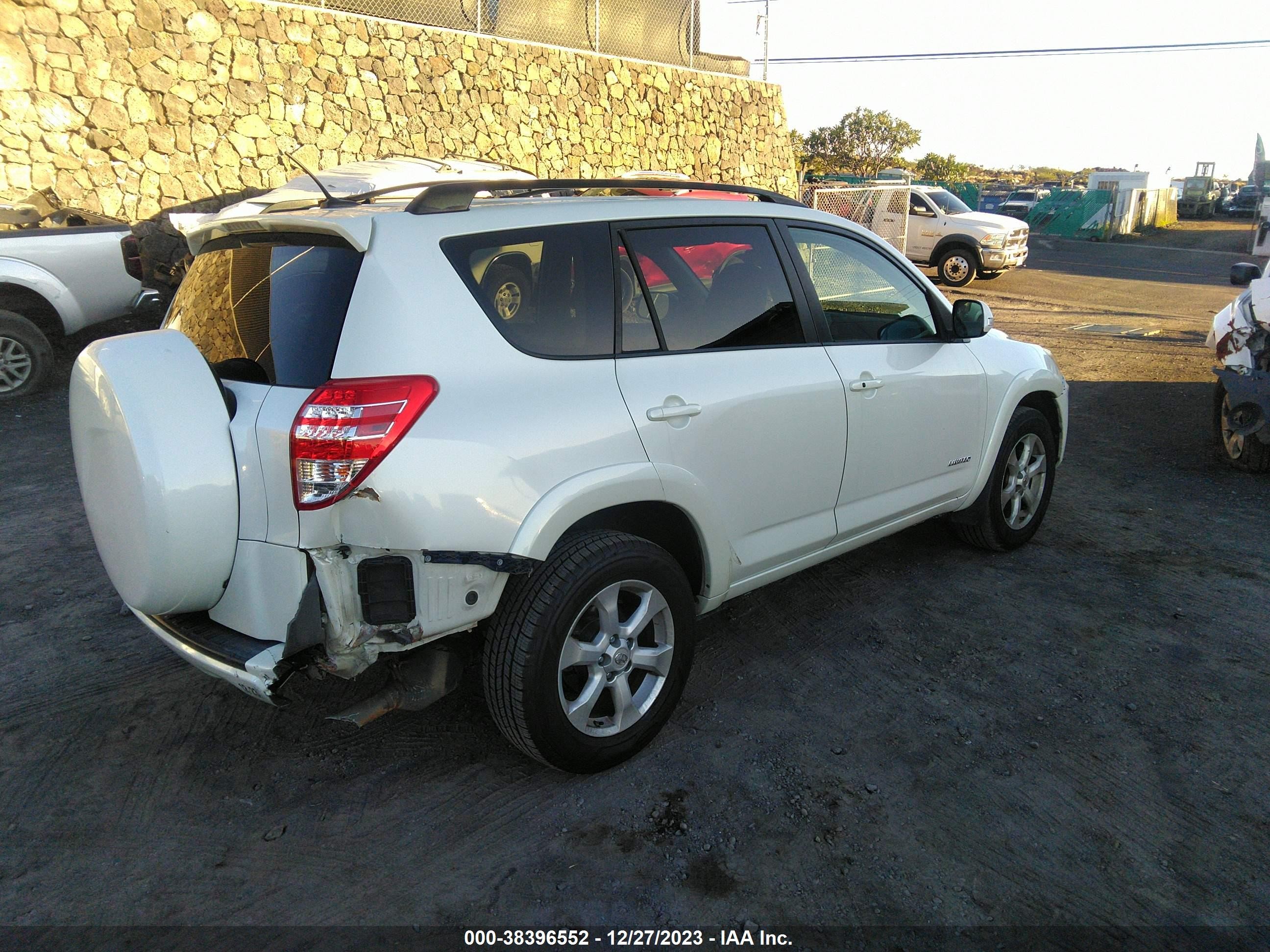 Photo 3 VIN: JTMZF34V995008062 - TOYOTA RAV 4 