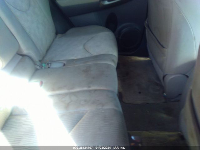 Photo 7 VIN: JTMZF4DV0A5032065 - TOYOTA RAV4 