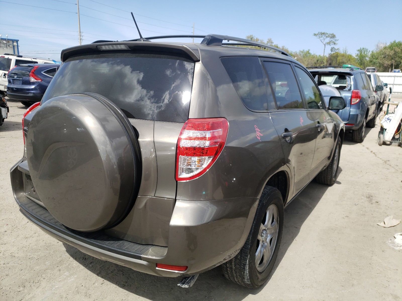 Photo 3 VIN: JTMZF4DV0CD032852 - TOYOTA RAV4 