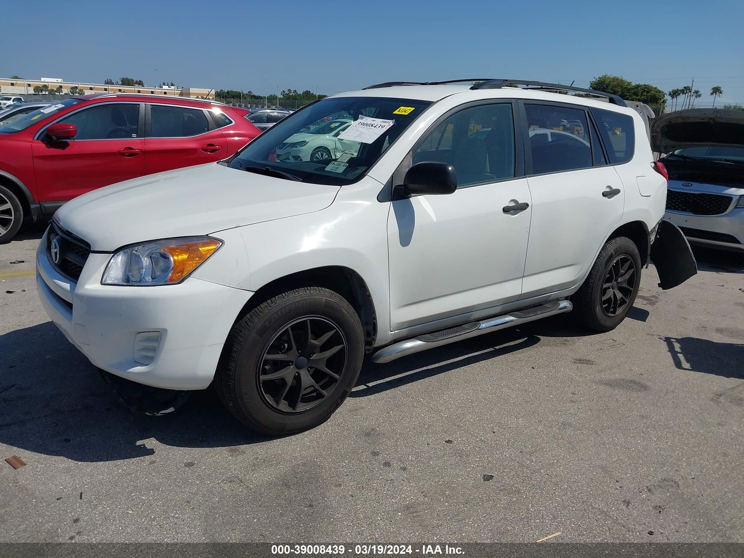 Photo 1 VIN: JTMZF4DV2AD026841 - TOYOTA RAV 4 