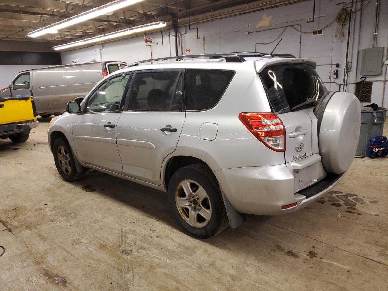 Photo 1 VIN: JTMZF4DV3BD030320 - TOYOTA RAV 4 