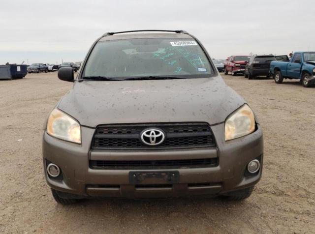 Photo 4 VIN: JTMZF4DV4AD023908 - TOYOTA RAV4 