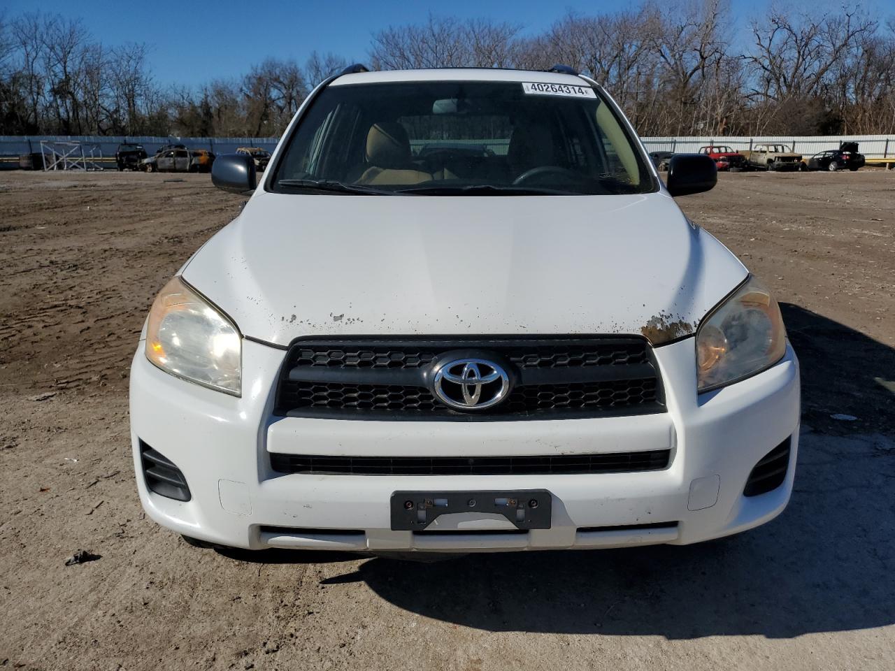 Photo 4 VIN: JTMZF4DV6AD025109 - TOYOTA RAV 4 