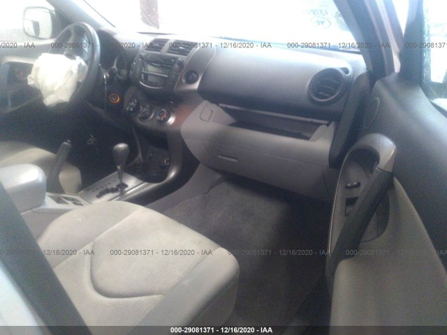 Photo 4 VIN: JTMZF4DV7AD019819 - TOYOTA RAV4 