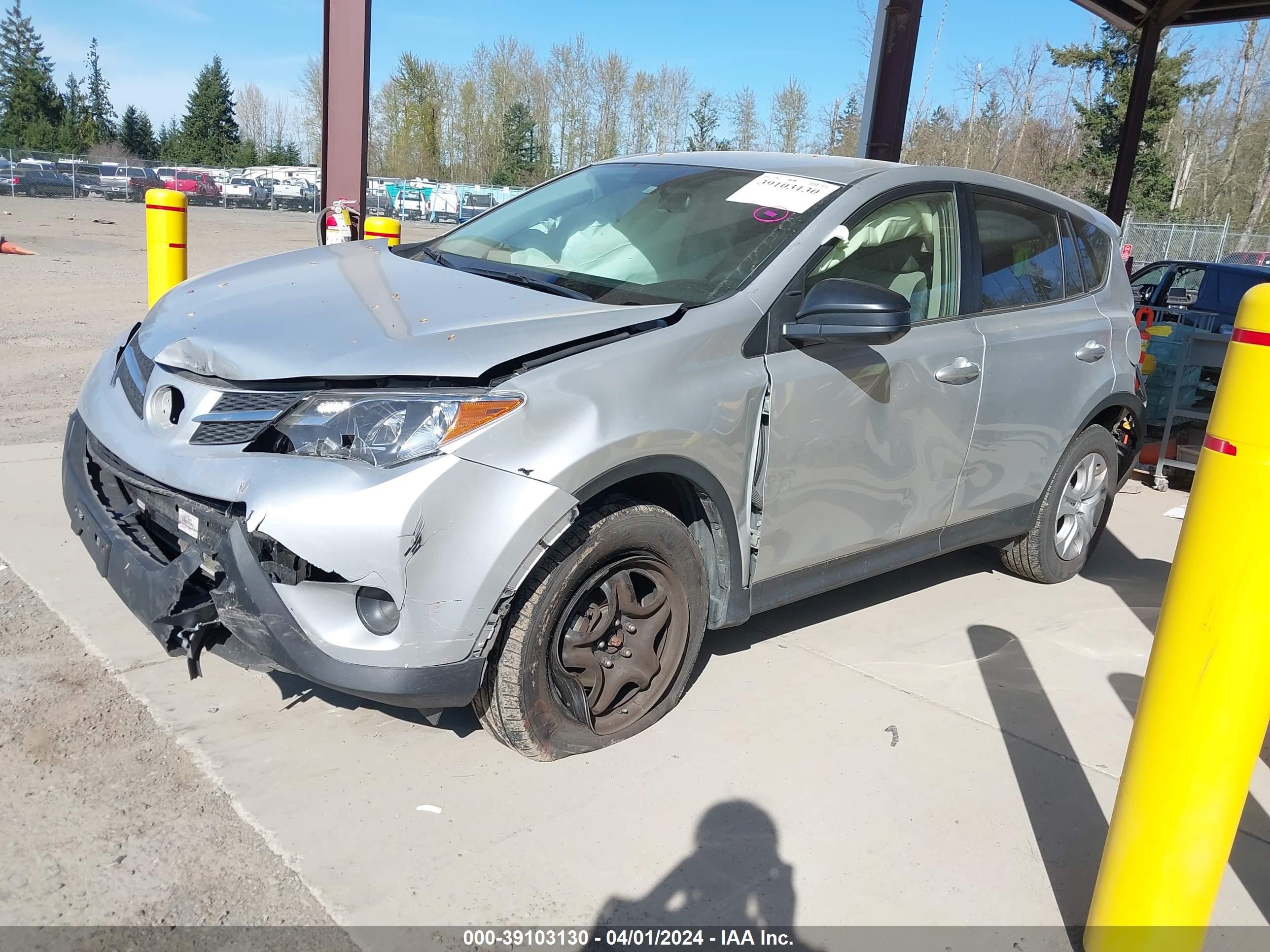 Photo 1 VIN: JTMZFREV0FJ026051 - TOYOTA RAV 4 