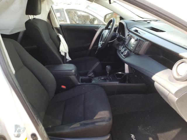 Photo 4 VIN: JTMZFREV0GJ069791 - TOYOTA RAV4 LE 