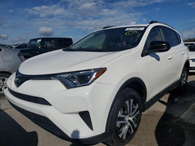 Photo 1 VIN: JTMZFREV0JD111480 - TOYOTA RAV4 LE 