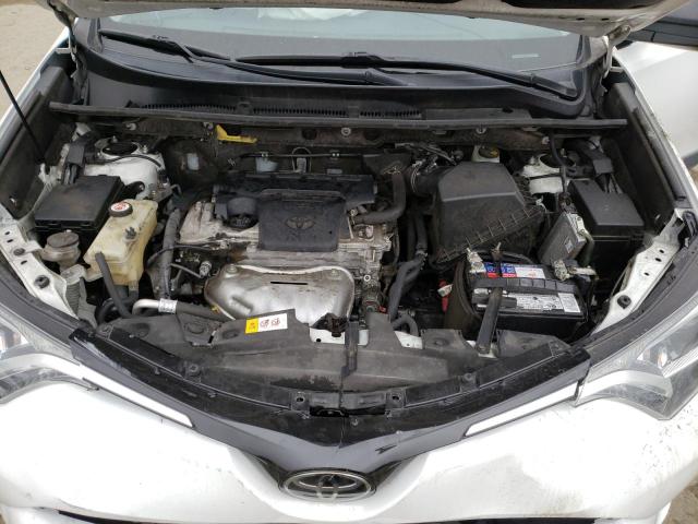 Photo 11 VIN: JTMZFREV0JJ172457 - TOYOTA RAV4 LE 