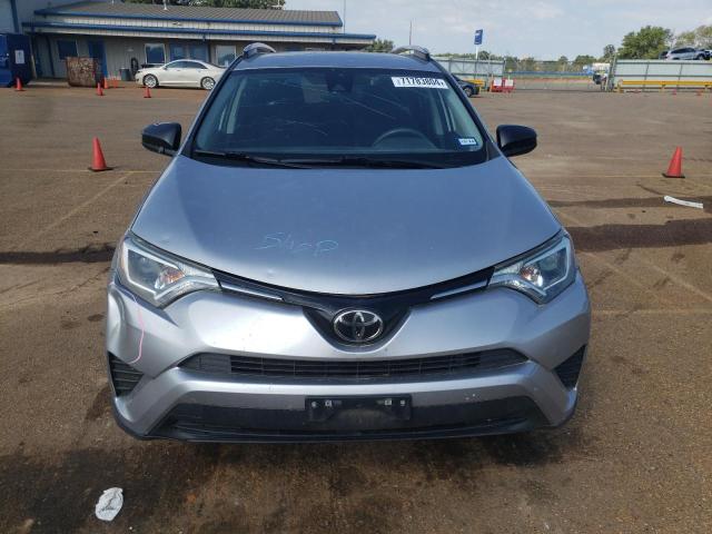 Photo 4 VIN: JTMZFREV0JJ186715 - TOYOTA RAV4 LE 