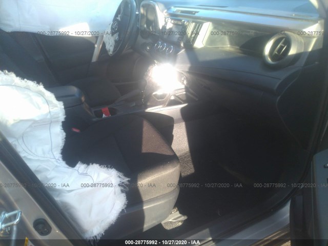 Photo 4 VIN: JTMZFREV0JJ206154 - TOYOTA RAV4 