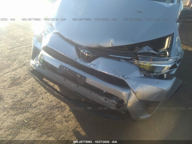 Photo 5 VIN: JTMZFREV0JJ206154 - TOYOTA RAV4 