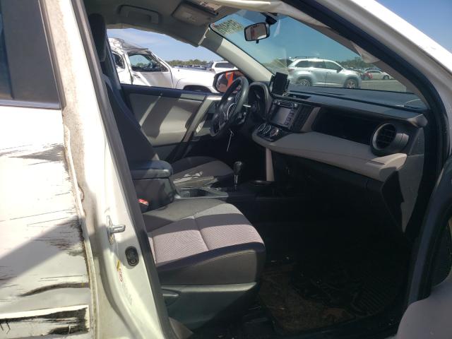 Photo 4 VIN: JTMZFREV1FJ027869 - TOYOTA RAV4 LE 