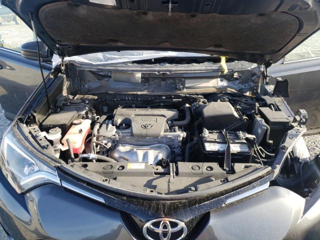 Photo 6 VIN: JTMZFREV1GJ086406 - TOYOTA RAV4 LE 