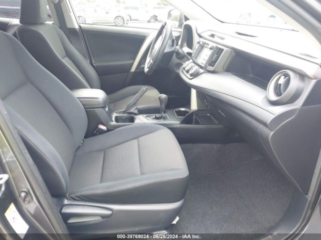 Photo 4 VIN: JTMZFREV1HJ147383 - TOYOTA RAV4 