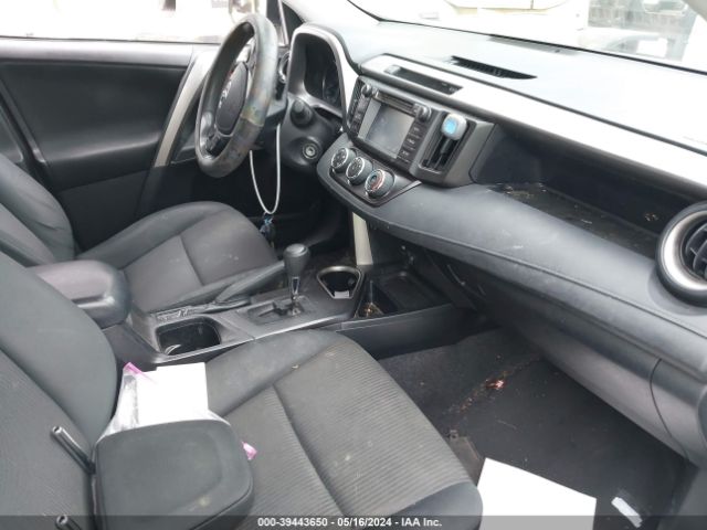 Photo 4 VIN: JTMZFREV1JJ177473 - TOYOTA RAV4 