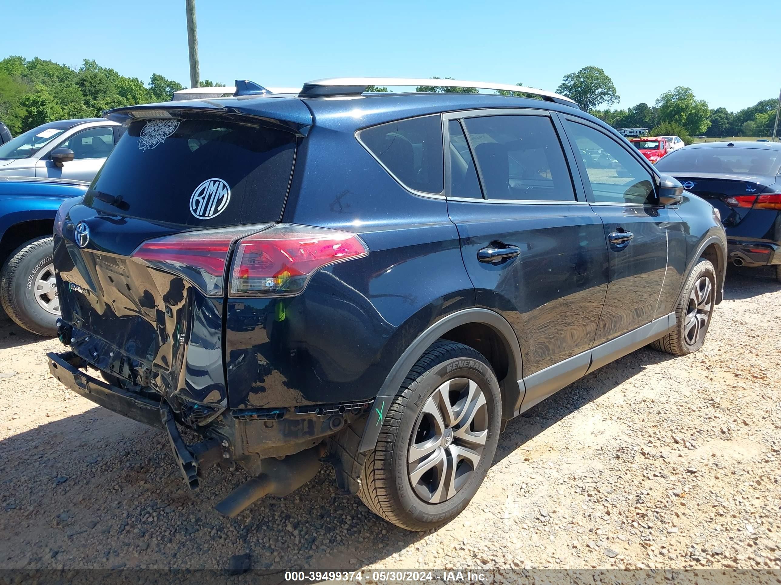 Photo 3 VIN: JTMZFREV1JJ206129 - TOYOTA RAV 4 