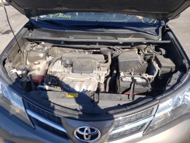 Photo 6 VIN: JTMZFREV2FD046378 - TOYOTA RAV4 LE 