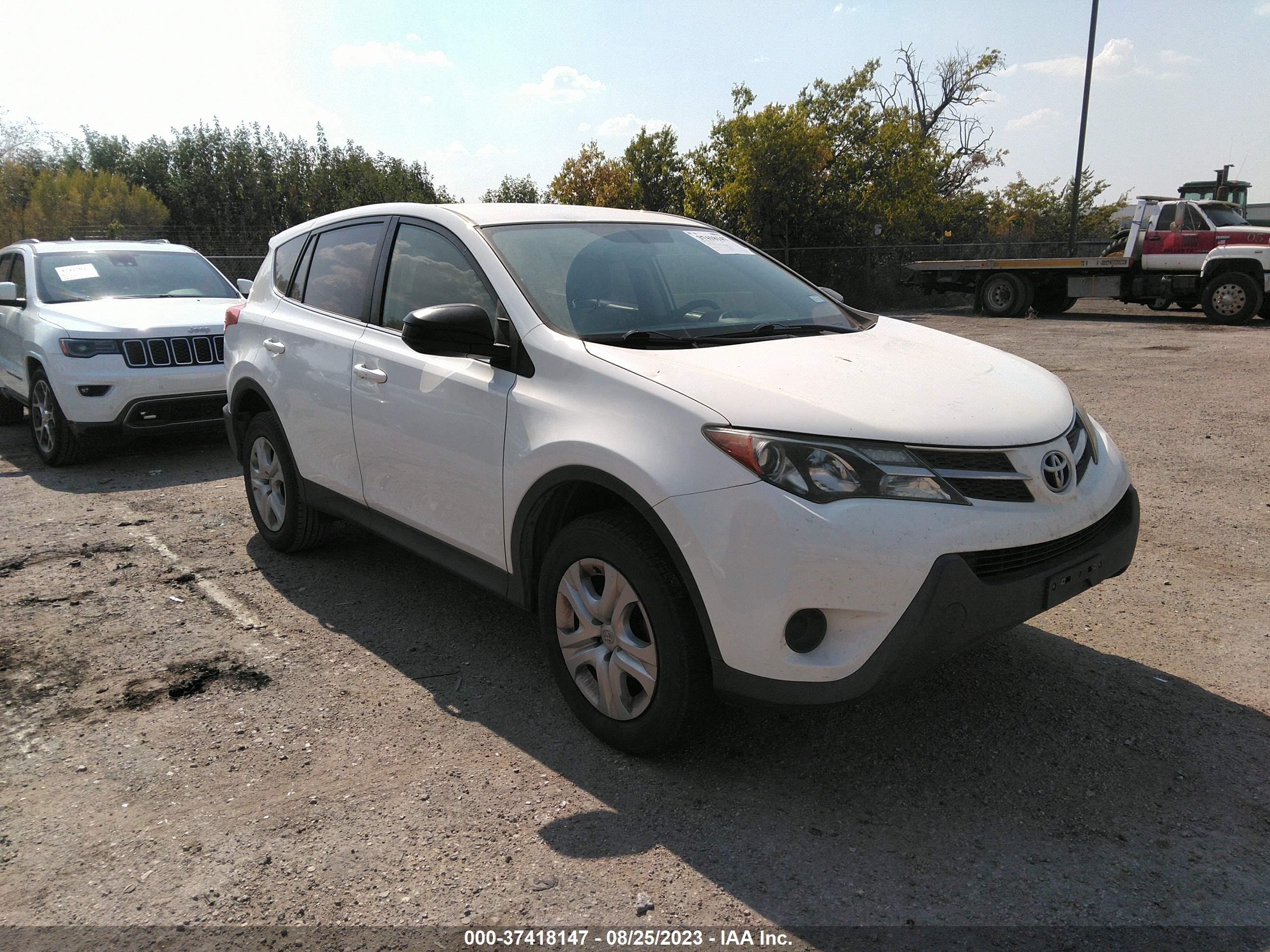 Photo 0 VIN: JTMZFREV2FJ035091 - TOYOTA RAV 4 