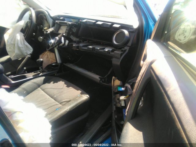 Photo 4 VIN: JTMZFREV2GJ079979 - TOYOTA RAV4 