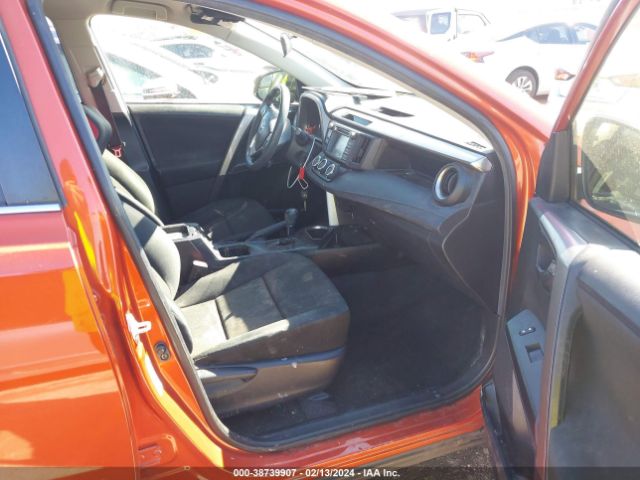 Photo 4 VIN: JTMZFREV2GJ085538 - TOYOTA RAV4 