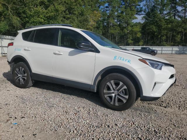 Photo 3 VIN: JTMZFREV2HJ105059 - TOYOTA RAV4 LE 