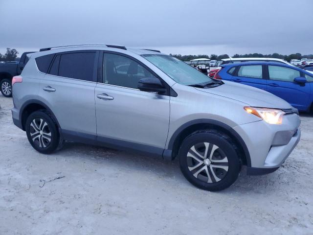 Photo 3 VIN: JTMZFREV2JD111593 - TOYOTA RAV4 LE 