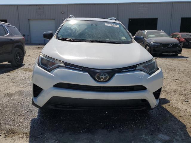 Photo 4 VIN: JTMZFREV2JJ158723 - TOYOTA RAV4 LE 