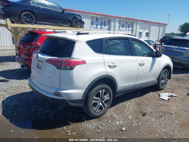 Photo 3 VIN: JTMZFREV2JJ184075 - TOYOTA RAV4 