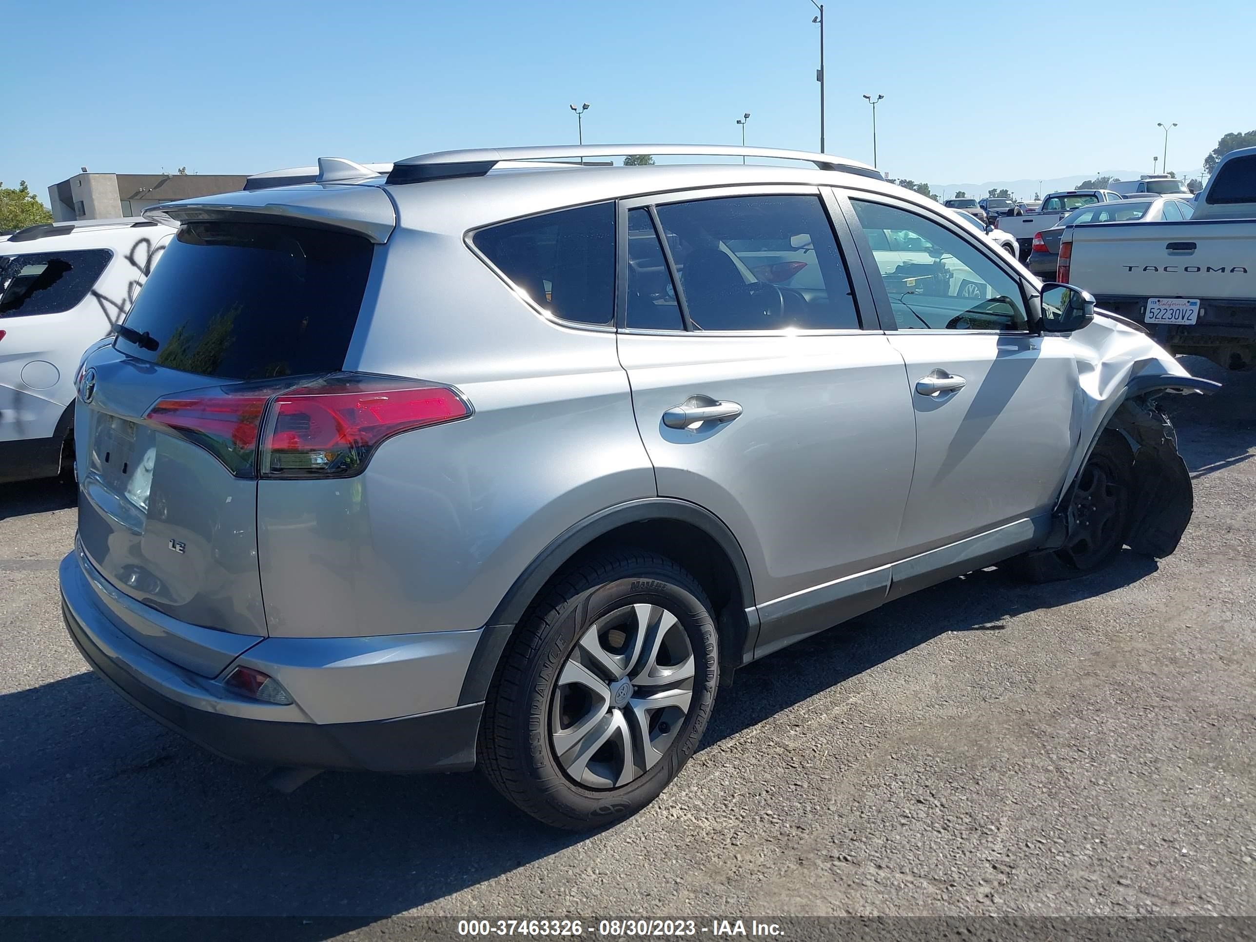 Photo 3 VIN: JTMZFREV2JJ210304 - TOYOTA RAV 4 