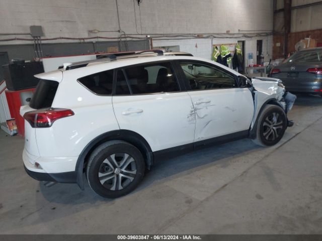 Photo 3 VIN: JTMZFREV2JJ729921 - TOYOTA RAV4 