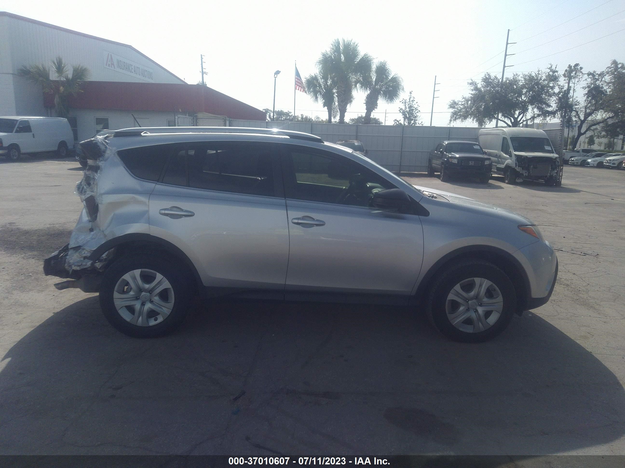 Photo 12 VIN: JTMZFREV3D5017544 - TOYOTA RAV 4 