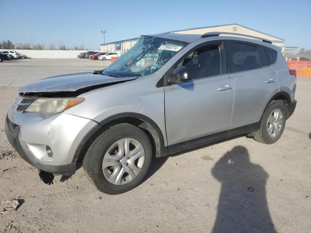 Photo 0 VIN: JTMZFREV3FJ041580 - TOYOTA RAV4 LE 